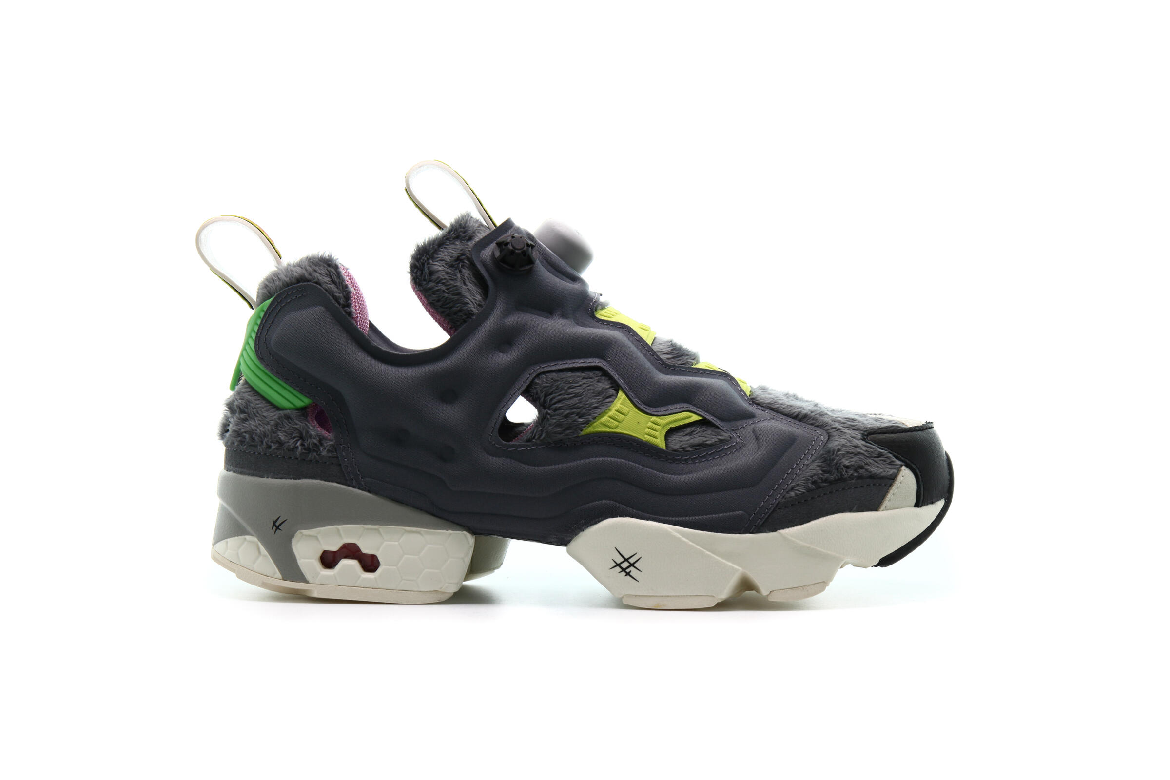 TOM and JERRYブーツ？シューズ？ Reebok x TOM & JERRY INSTAPUMP FURY OG M 